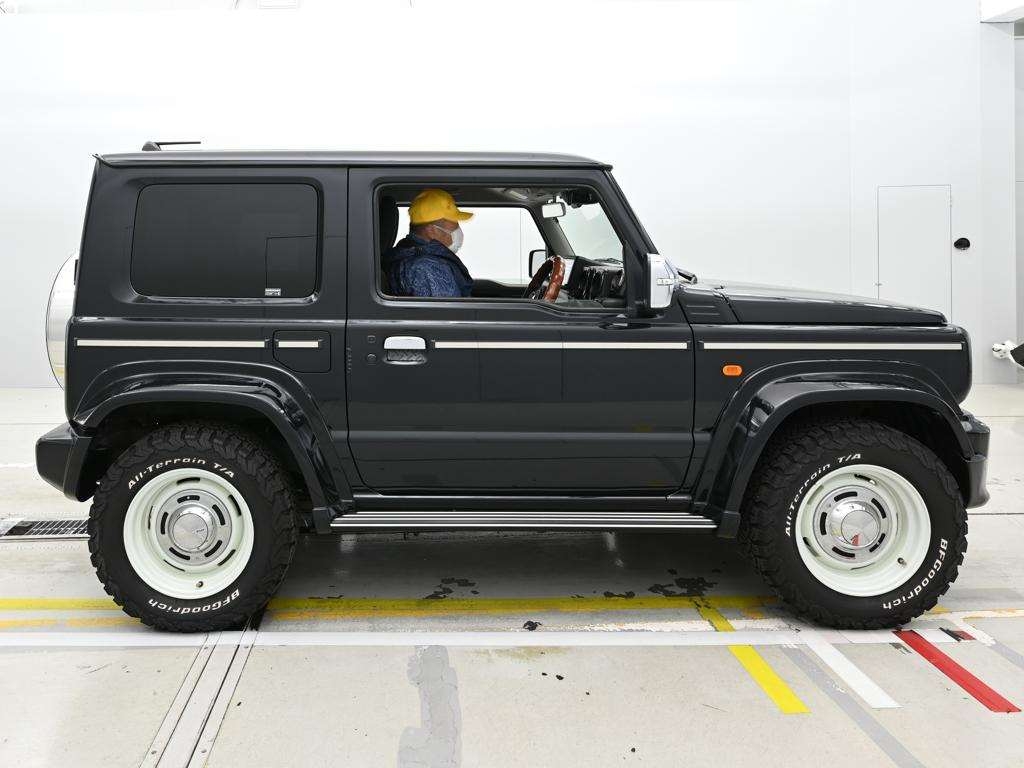 SUZUKI JIMNY SIERRA