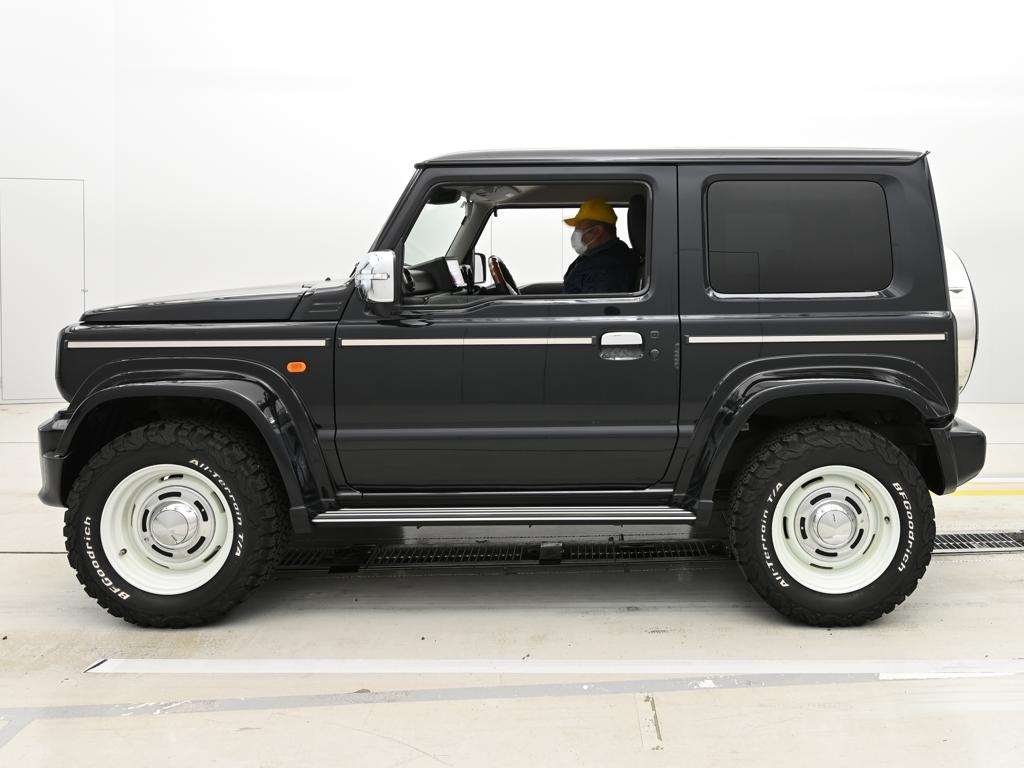 SUZUKI JIMNY SIERRA