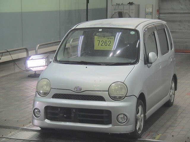 DAIHATSU MOVE LATTE