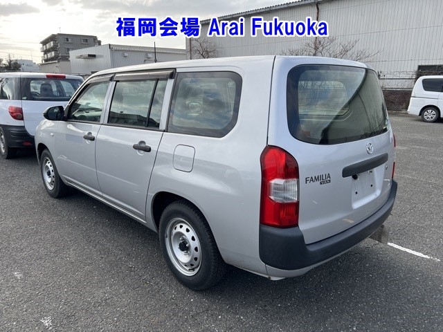 MAZDA FAMILIA