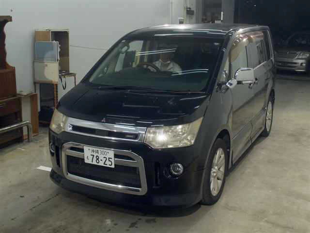 MITSUBISHI DELICA D:5