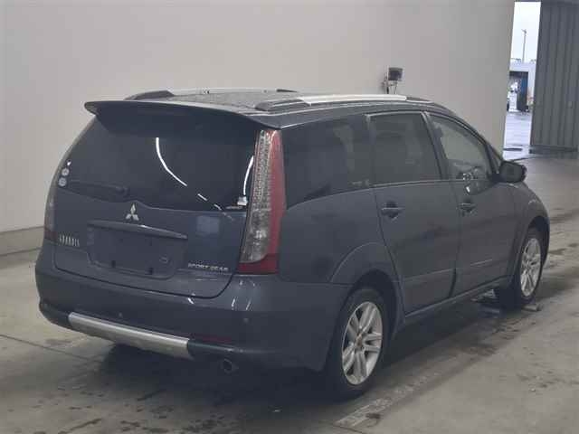 MITSUBISHI GRANDIS