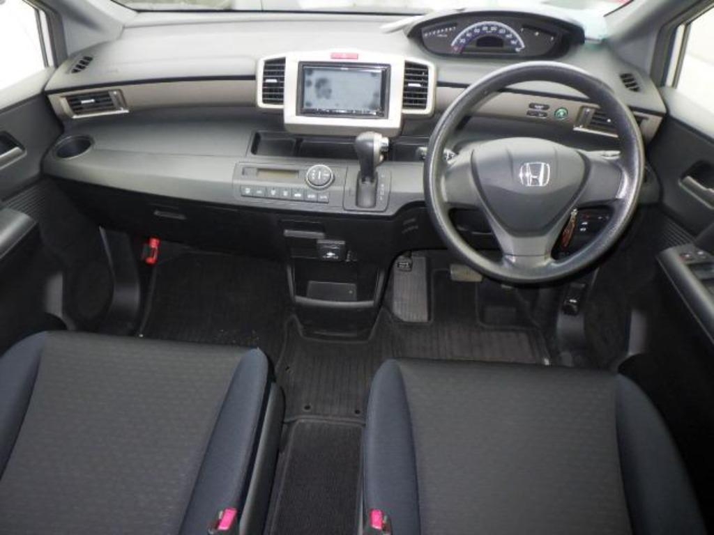 HONDA FREED SPIKE