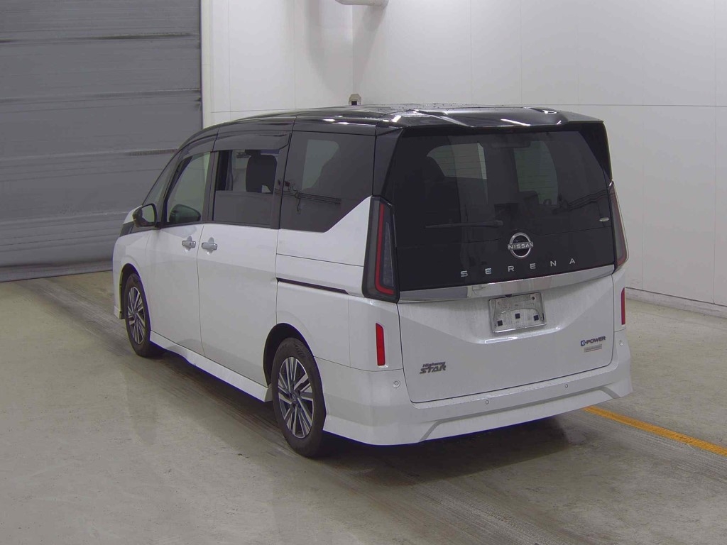 NISSAN SERENA