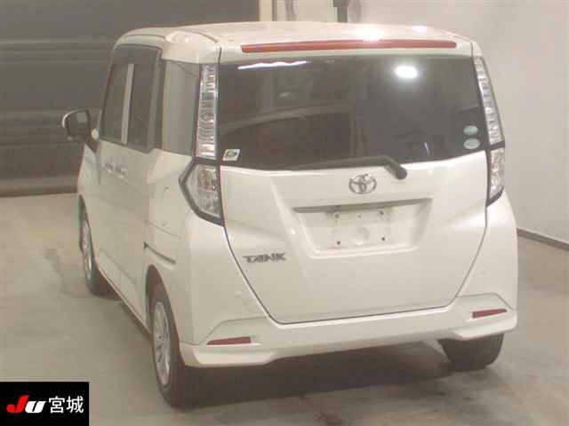 TOYOTA TANK