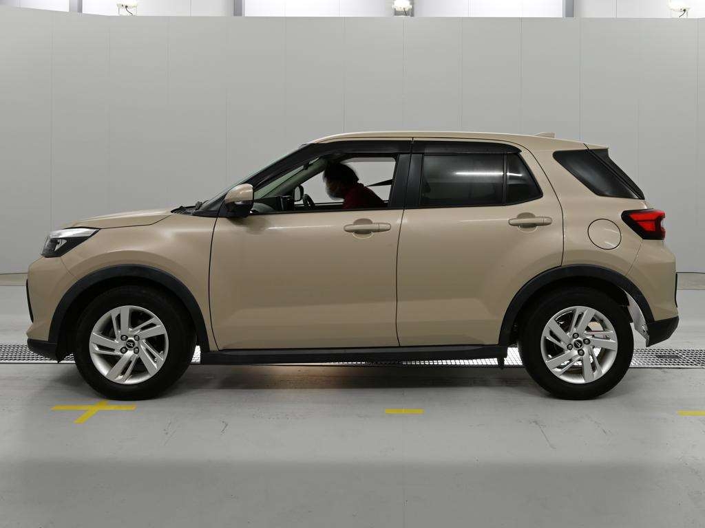 DAIHATSU ROCKY