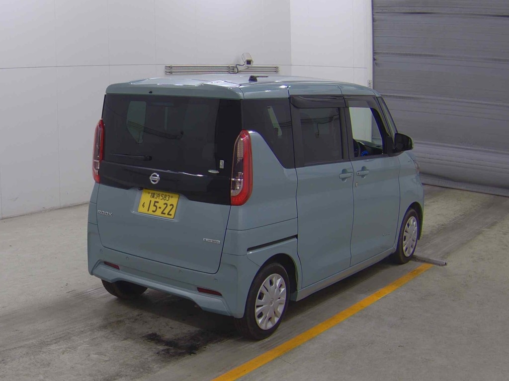 NISSAN ROOX