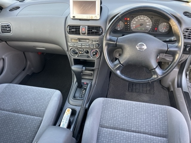 NISSAN SUNNY