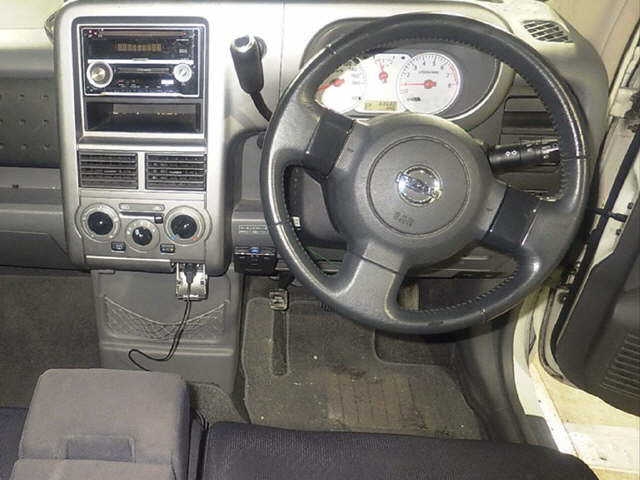 NISSAN CUBE