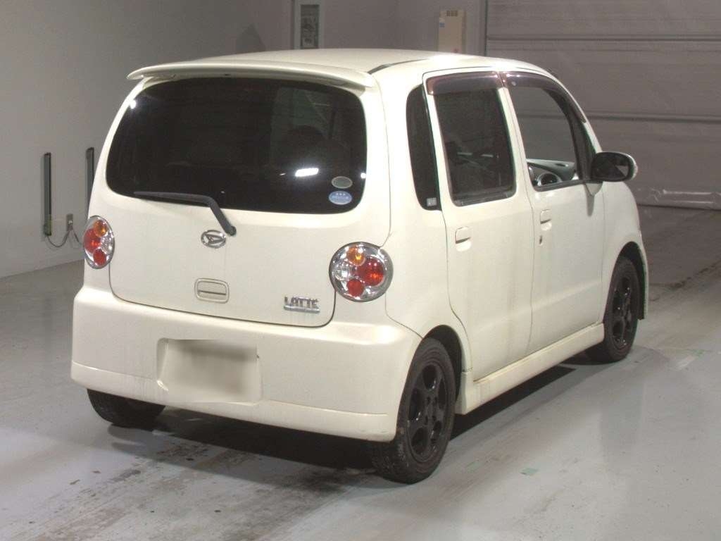 DAIHATSU MOVE LATTE