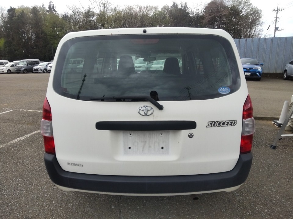 TOYOTA PROBOX