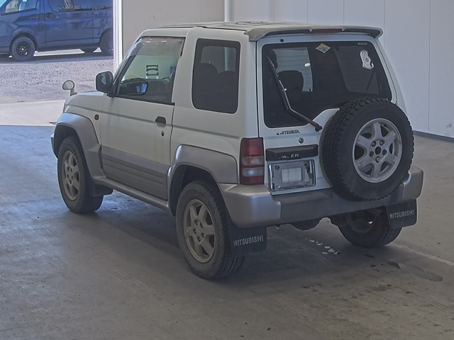 MITSUBISHI PAJERO JUNIOR