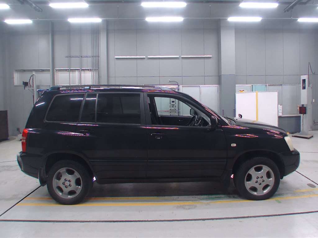 TOYOTA KLUGER V