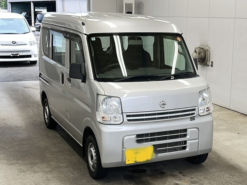 NISSAN NV100 CLIPPER