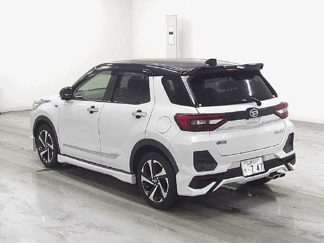 DAIHATSU ROCKY