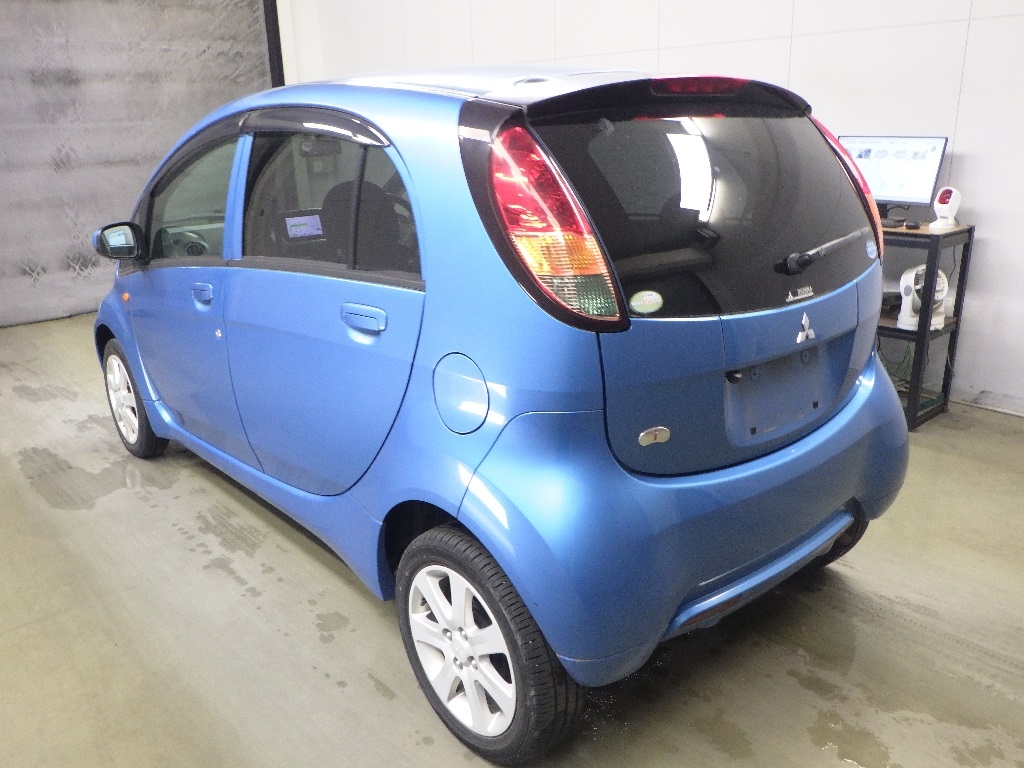 MITSUBISHI I