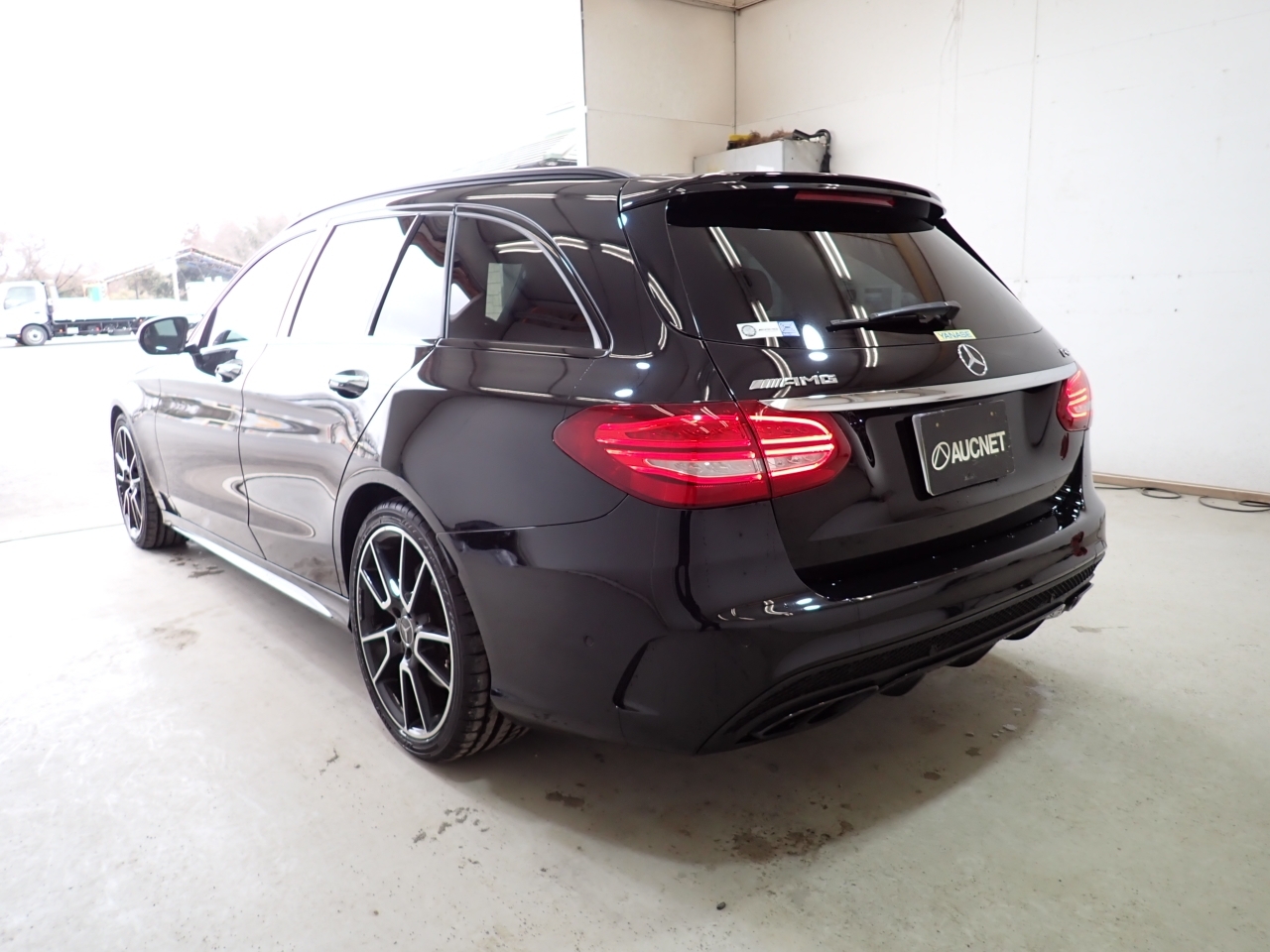 MERCEDES-BENZ C-CLASS