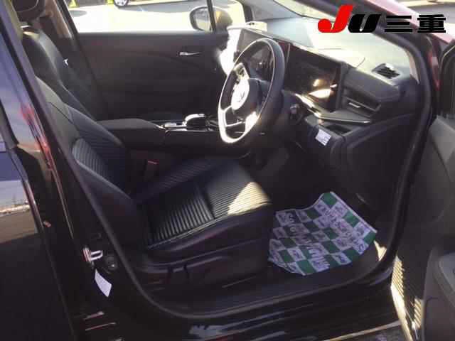 NISSAN AURA