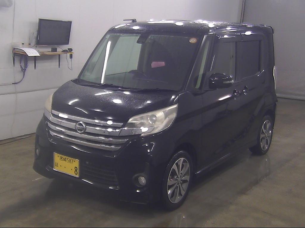 NISSAN DAYZ ROOX
