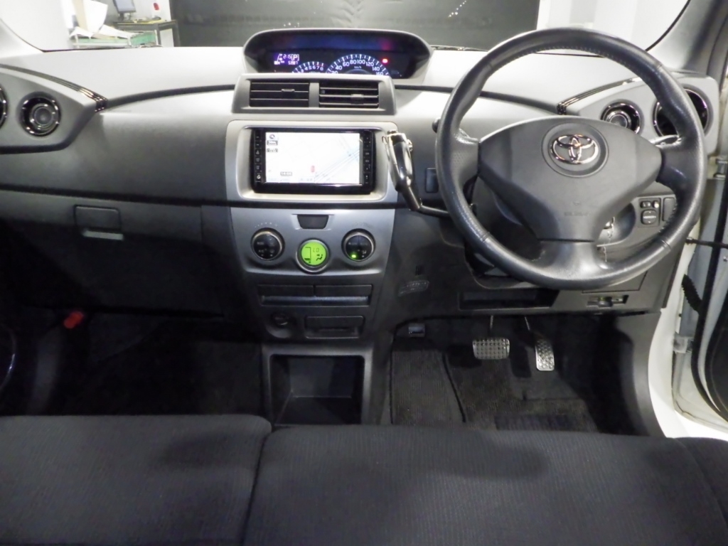 TOYOTA BB
