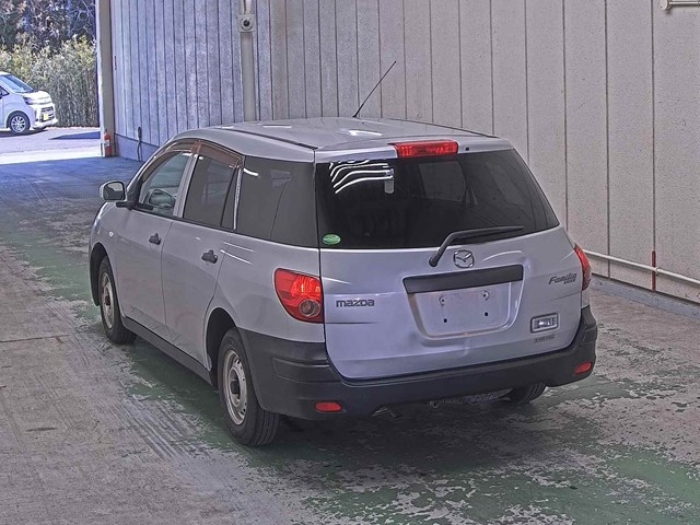 MAZDA FAMILIA