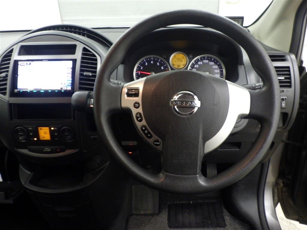 NISSAN LAFESTA