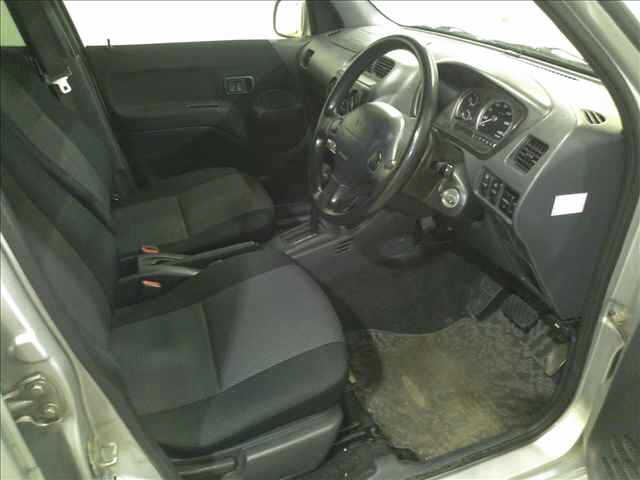 DAIHATSU TERIOS KID