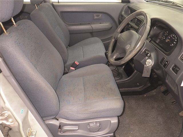 DAIHATSU PYZAR