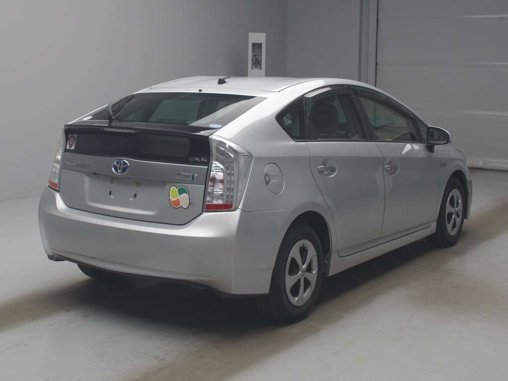 TOYOTA PRIUS PHV