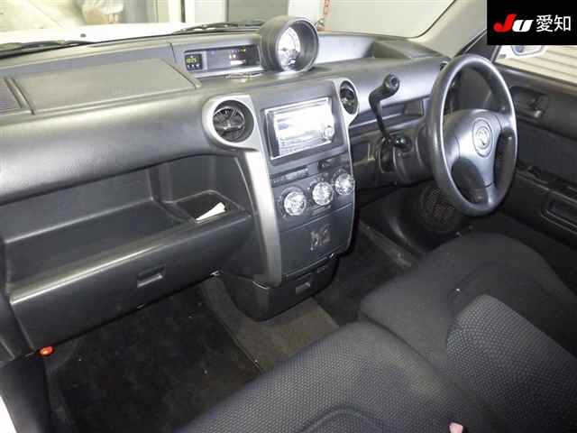 TOYOTA BB
