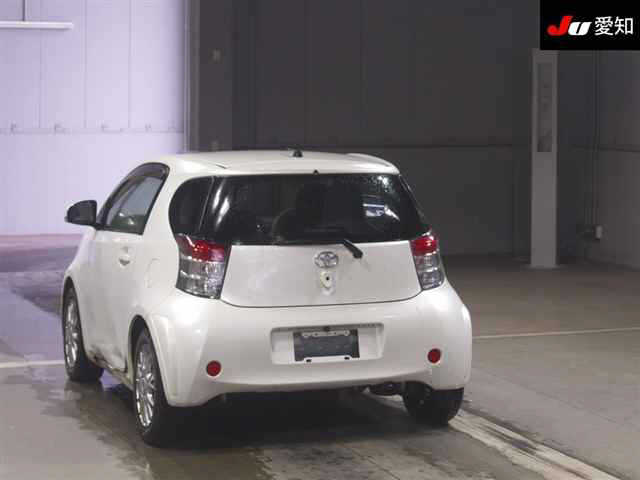 TOYOTA IQ