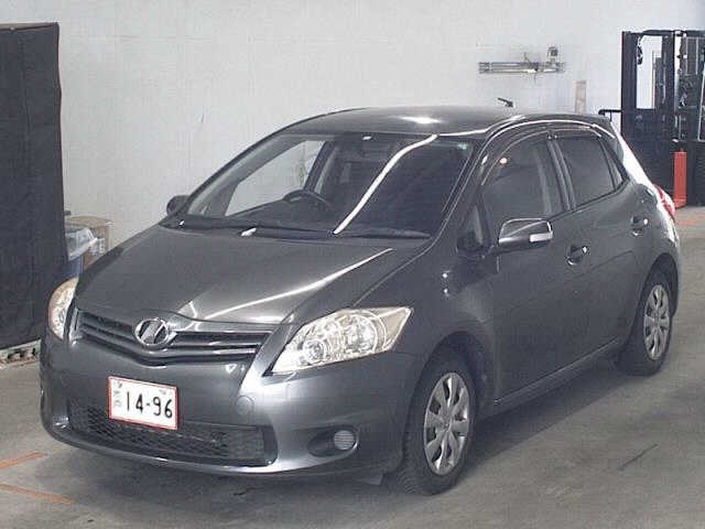 TOYOTA AURIS