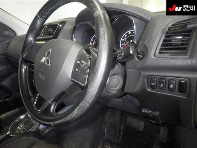MITSUBISHI RVR