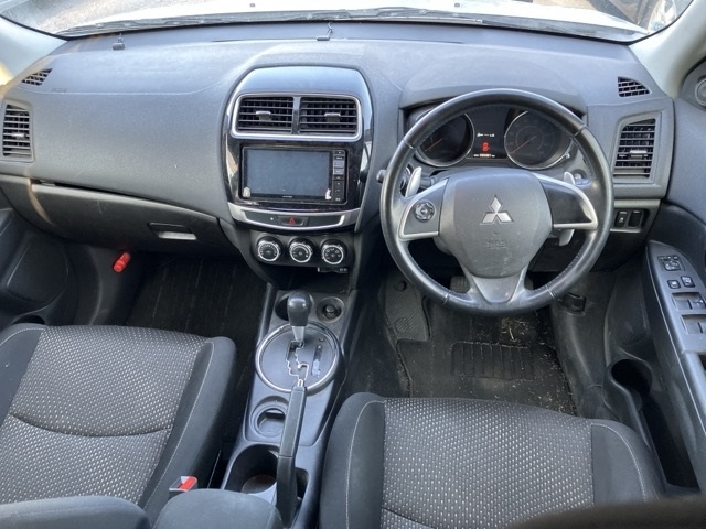 MITSUBISHI RVR