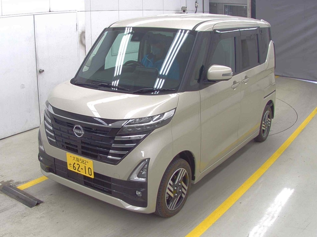 NISSAN ROOX