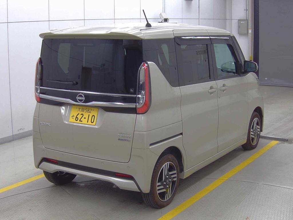 NISSAN ROOX