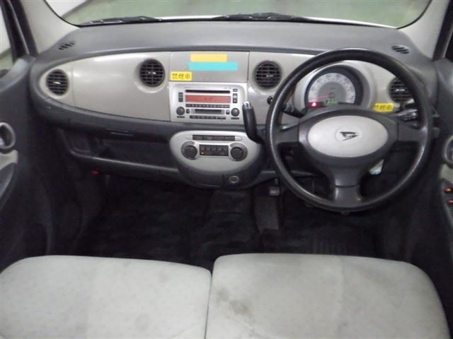 DAIHATSU MOVE LATTE