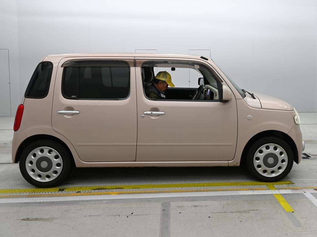 DAIHATSU MIRA COCOA