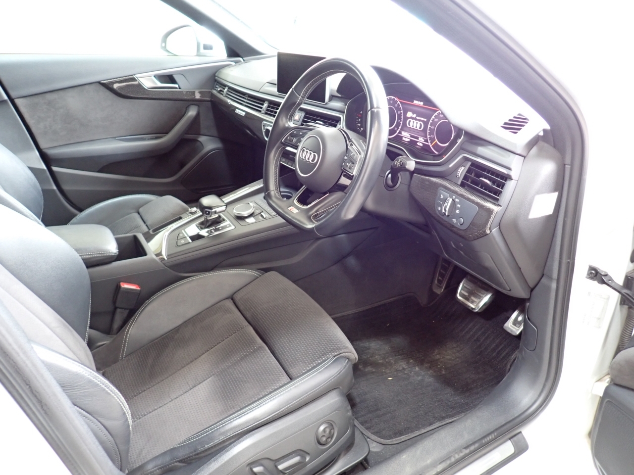 AUDI S4