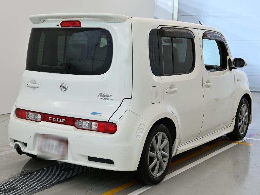 NISSAN CUBE