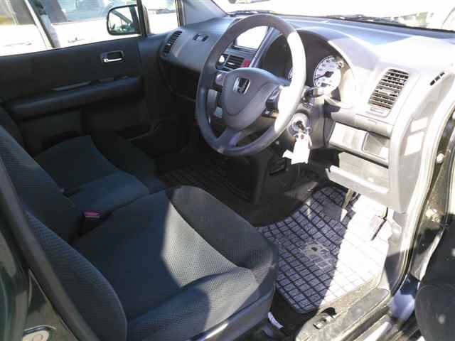 HONDA MOBILIO SPIKE