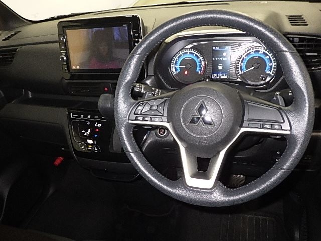 MITSUBISHI EK SPACE