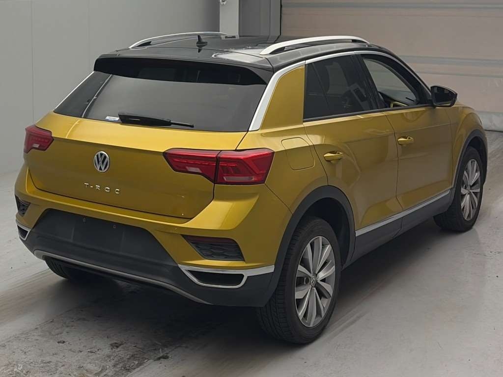 VOLKSWAGEN T-ROC