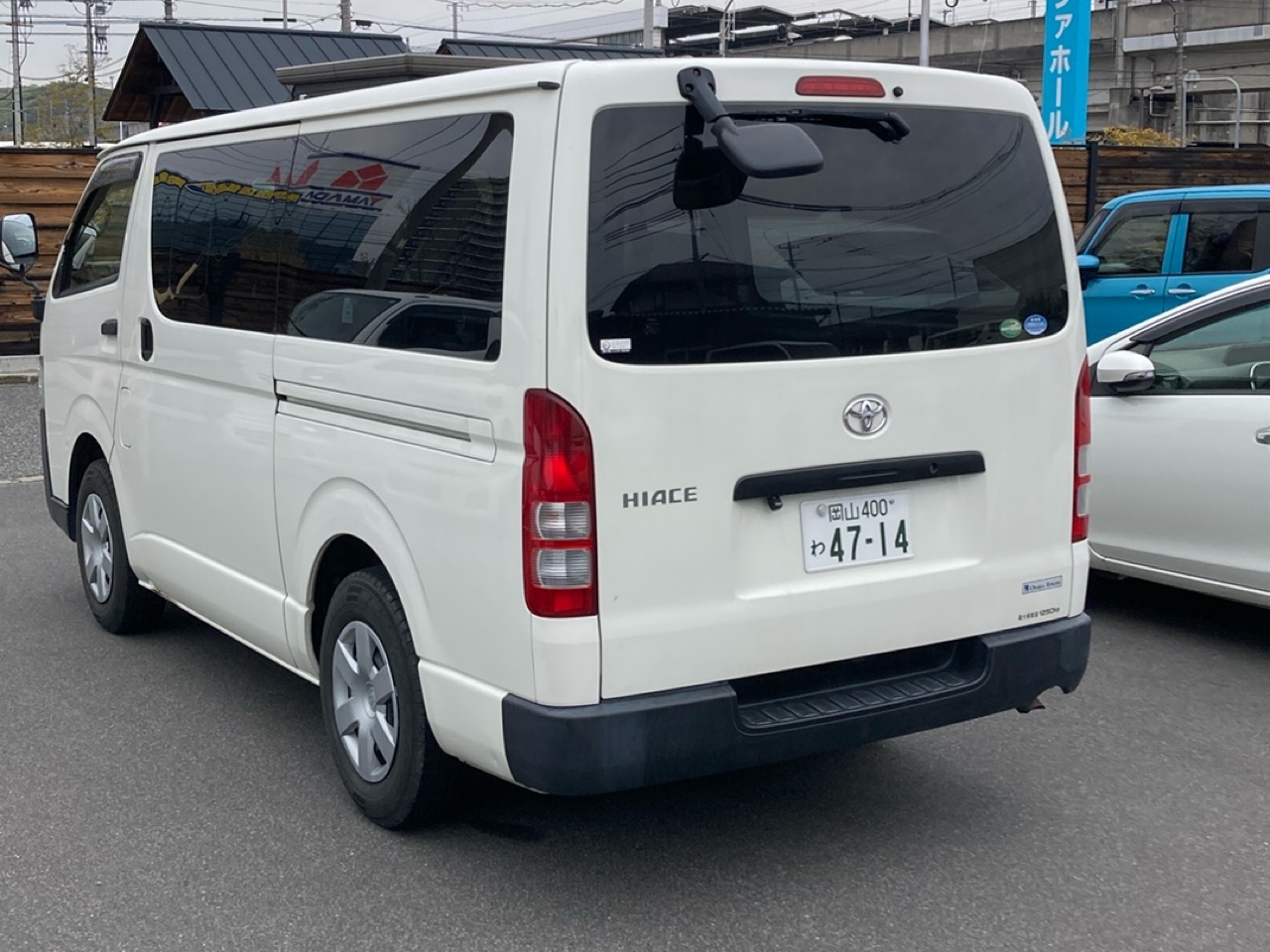 TOYOTA REGIUS ACE