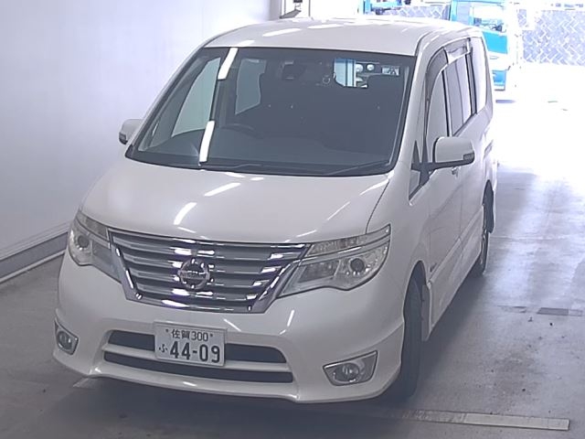 NISSAN SERENA