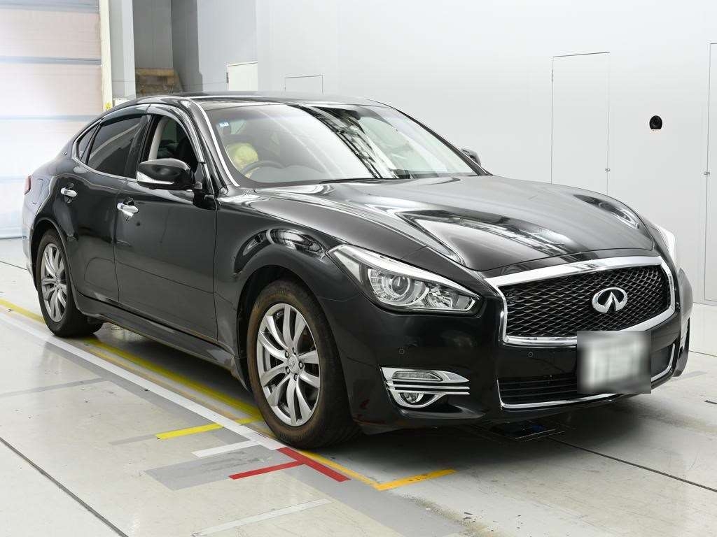 NISSAN FUGA