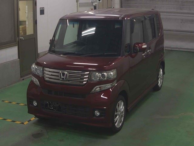 HONDA N-BOX