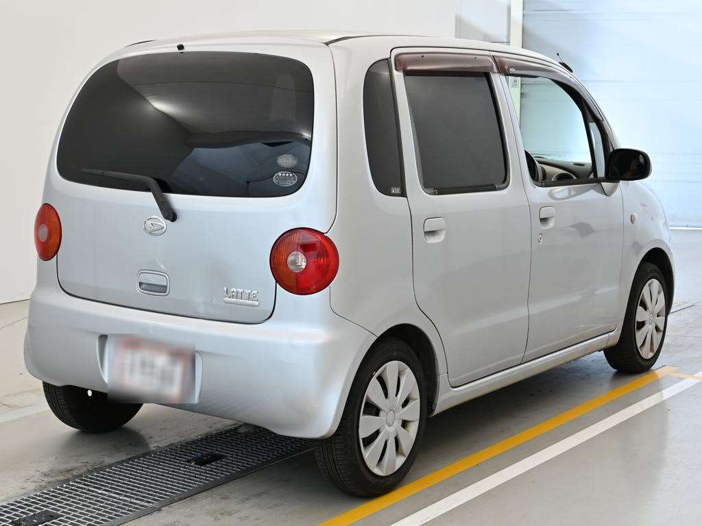 DAIHATSU MOVE LATTE