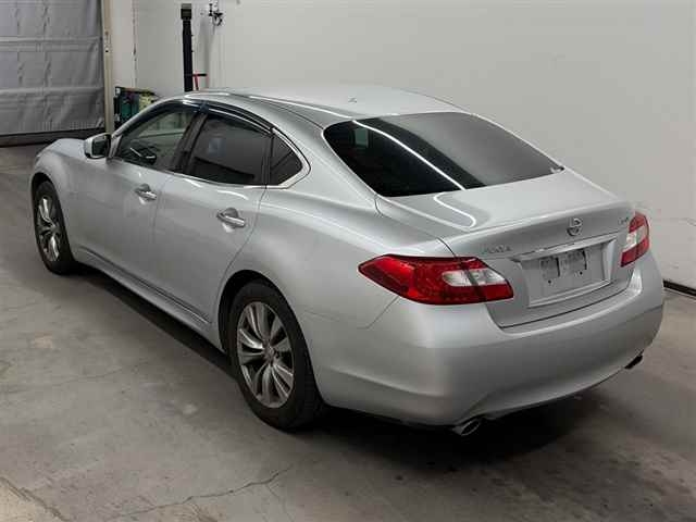 NISSAN FUGA