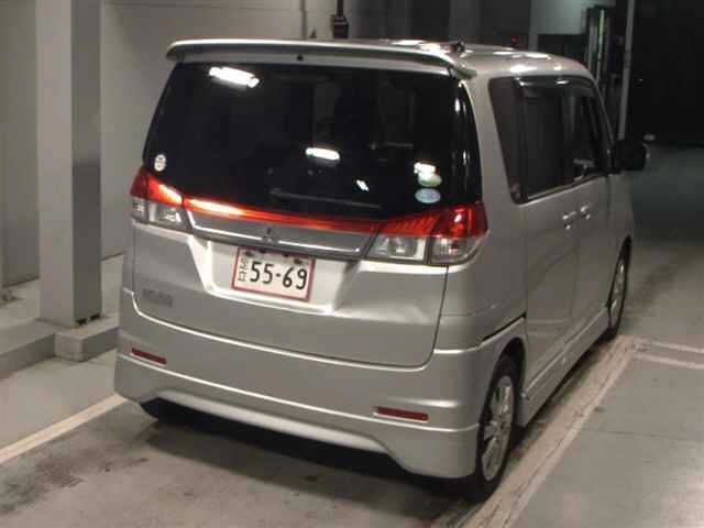 MITSUBISHI DELICA D:2